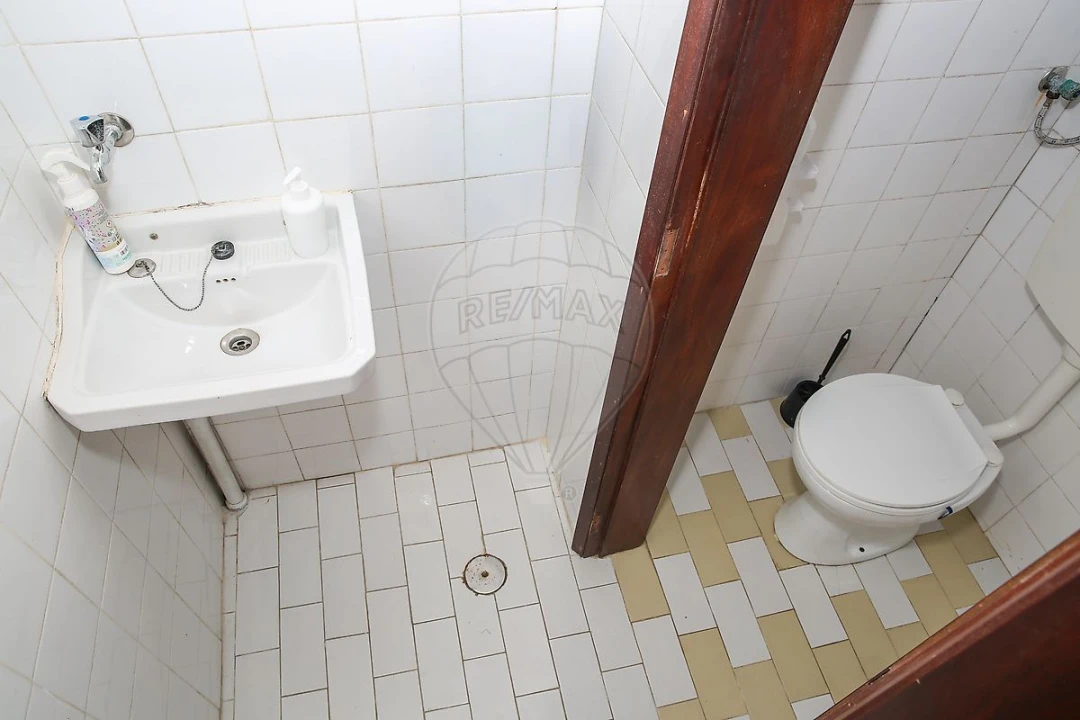 Moradia T3 para Venda em Vila Nova da Rainha Foto 35