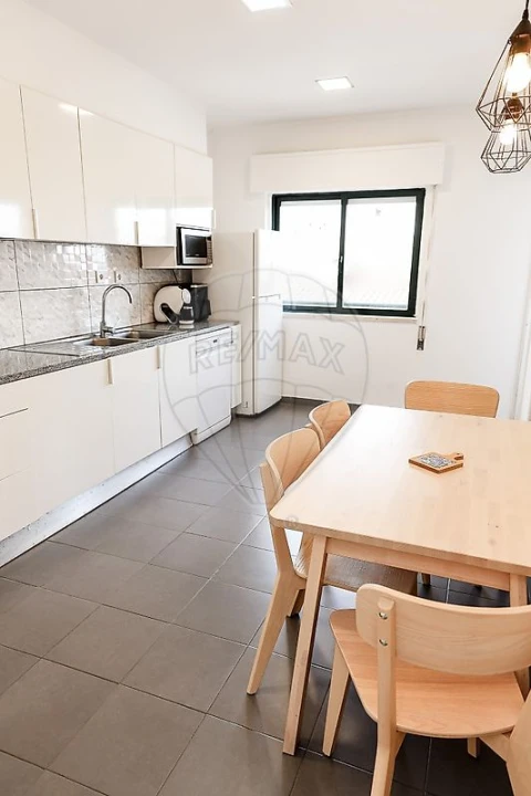 Apartamento T2 para Venda em Castanheira do Ribatejo e Cachoeiras