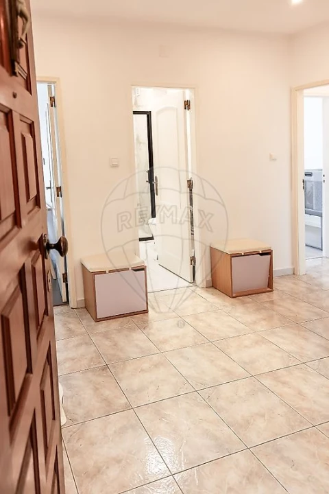 Apartamento T2 para Venda em Castanheira do Ribatejo e Cachoeiras