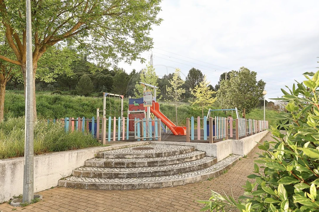 Apartamento T2 para Venda em Castanheira do Ribatejo e Cachoeiras Foto 7