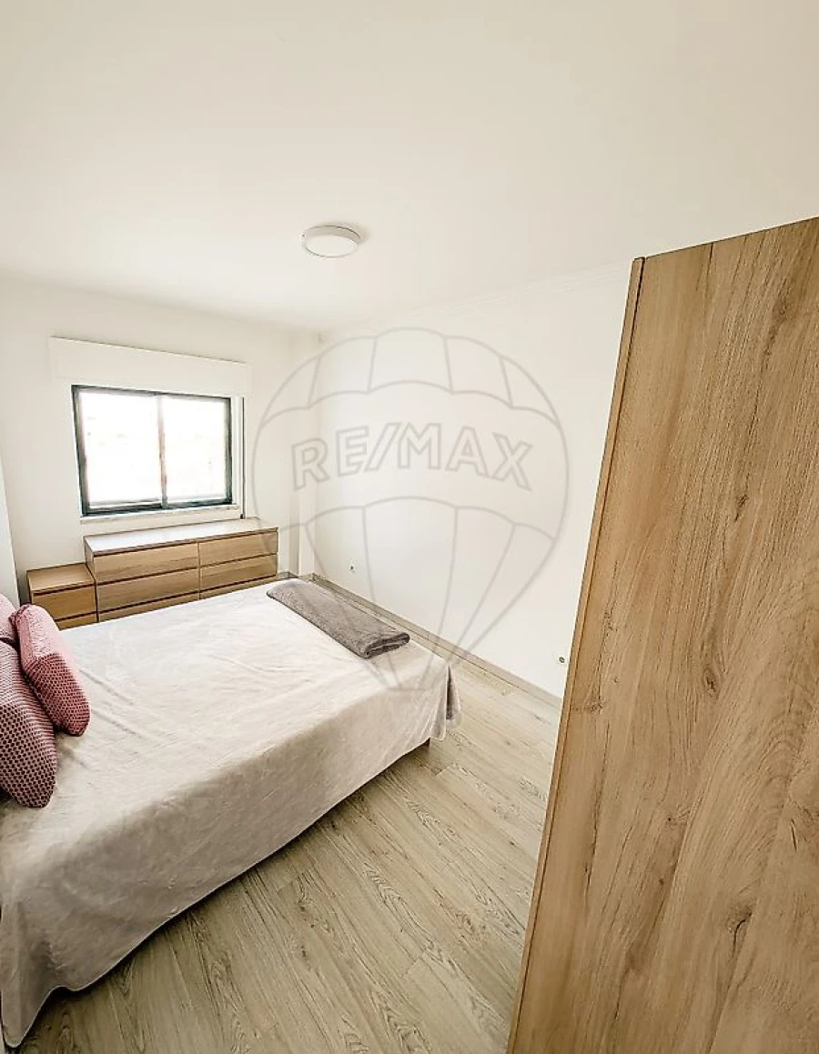 Apartamento T2 para Venda em Castanheira do Ribatejo e Cachoeiras Foto 17