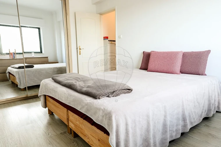 Apartamento T2 para Venda em Castanheira do Ribatejo e Cachoeiras Foto 5