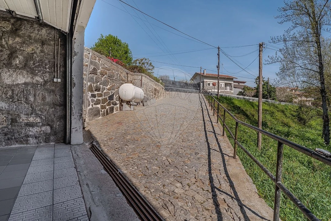 Moradia T3 para Venda em Fornos Foto 37