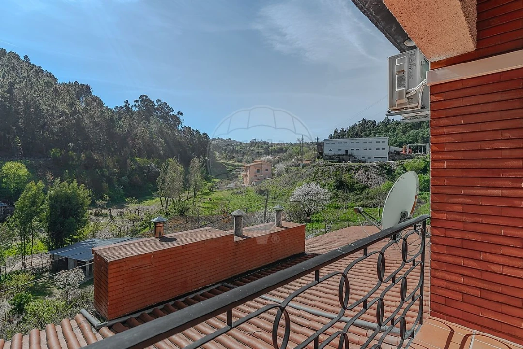 Moradia T3 para Venda em Fornos Foto 13