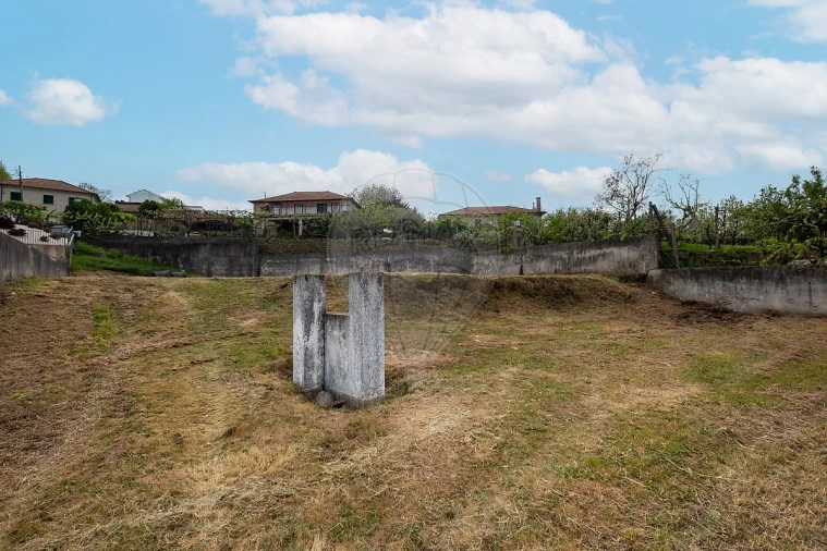 Terreno para Venda em Alvarenga Foto 9