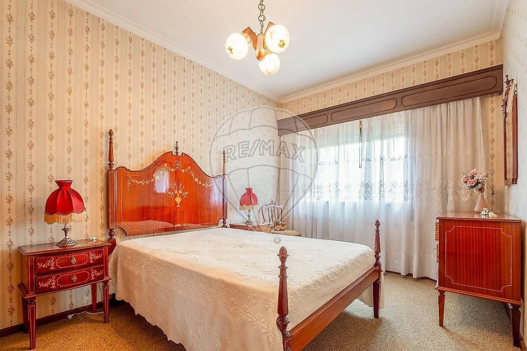 Moradia T5 para Venda em Fânzeres e São Pedro da Cova Foto 15