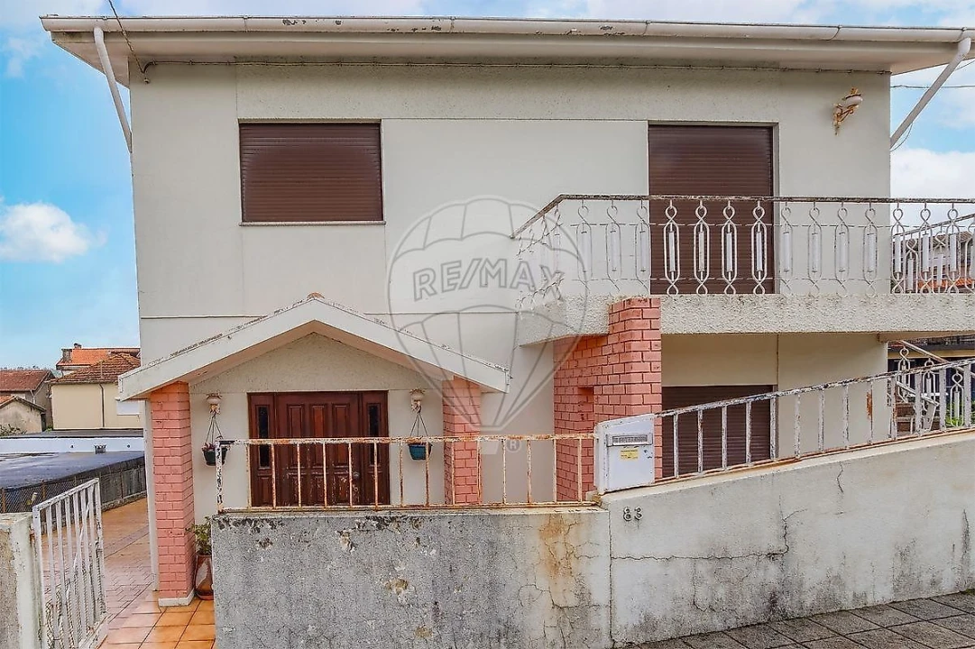 Moradia T5 para Venda em Fânzeres e São Pedro da Cova Foto 25