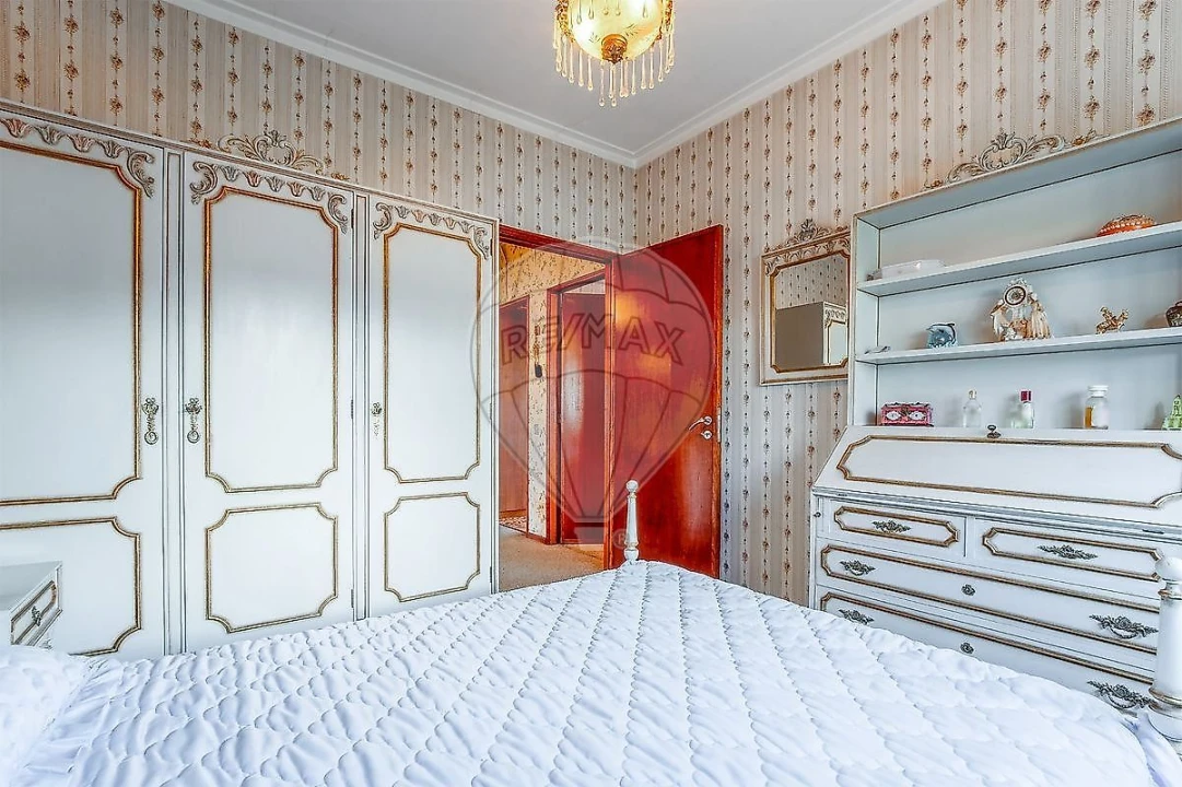 Moradia T5 para Venda em Fânzeres e São Pedro da Cova Foto 7