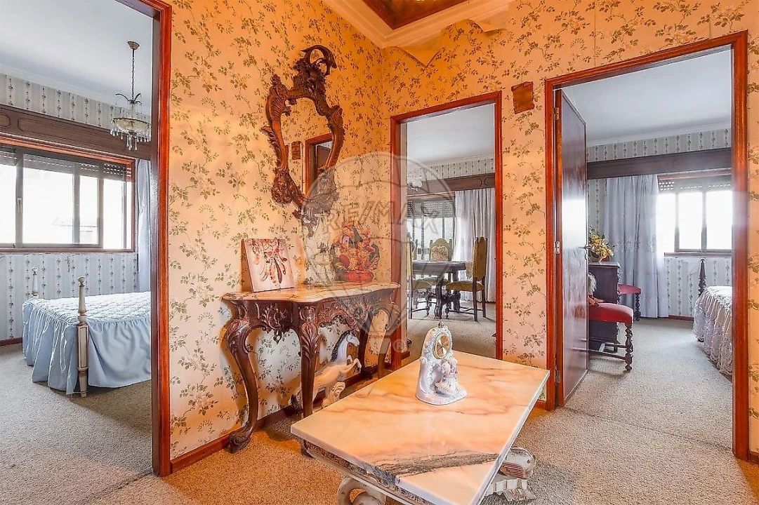 Moradia T5 para Venda em Fânzeres e São Pedro da Cova Foto 5