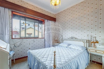 Moradia T5 para Venda em Fânzeres e São Pedro da Cova