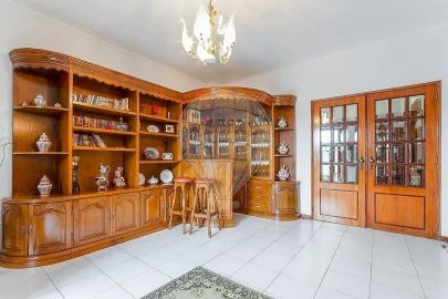 Moradia T5 para Venda em Fânzeres e São Pedro da Cova