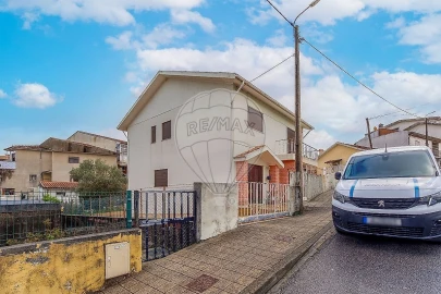 Moradia T5 para Venda em Fânzeres e São Pedro da Cova