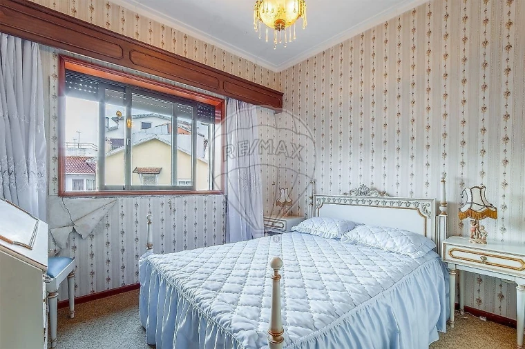 Moradia T5 para Venda em Fânzeres e São Pedro da Cova Foto 21