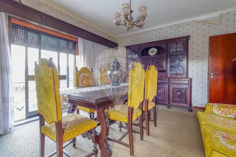 Moradia T5 para Venda em Fânzeres e São Pedro da Cova Foto 19