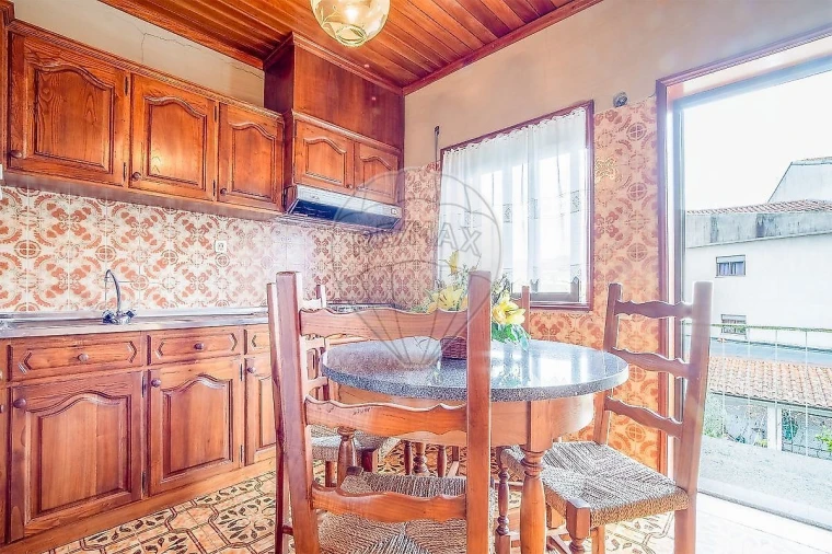 Moradia T5 para Venda em Fânzeres e São Pedro da Cova Foto 12