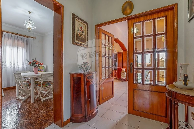 Moradia T5 para Venda em Fânzeres e São Pedro da Cova Foto 28