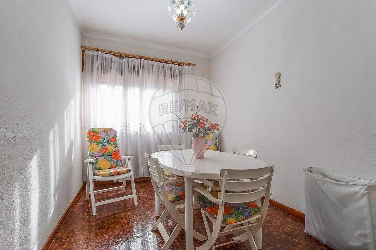 Moradia T5 para Venda em Fânzeres e São Pedro da Cova Foto 16