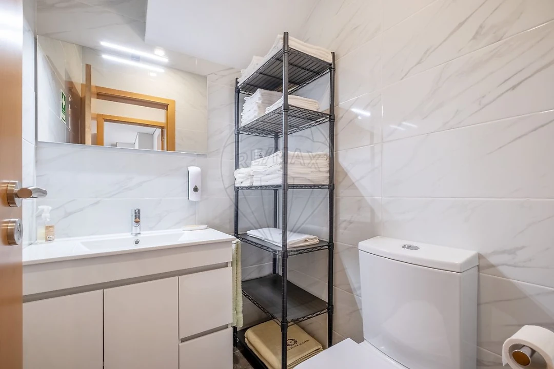 Moradia T3 para Venda em Alvarenga Foto 8