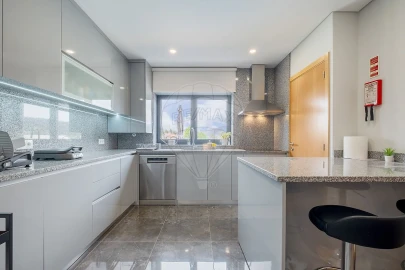 Moradia T3 para Venda em Alvarenga