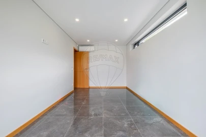 Moradia T3 para Venda em Alvarenga