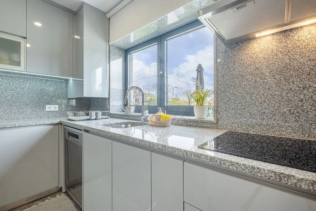 Moradia T3 para Venda em Alvarenga Foto 20