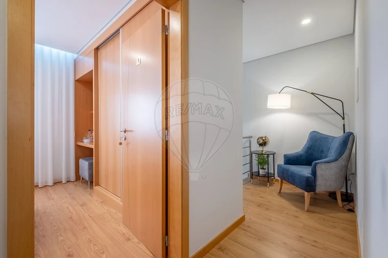 Moradia T3 para Venda em Alvarenga Foto 24