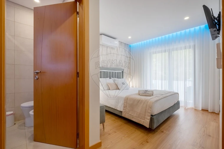 Moradia T3 para Venda em Alvarenga Foto 30