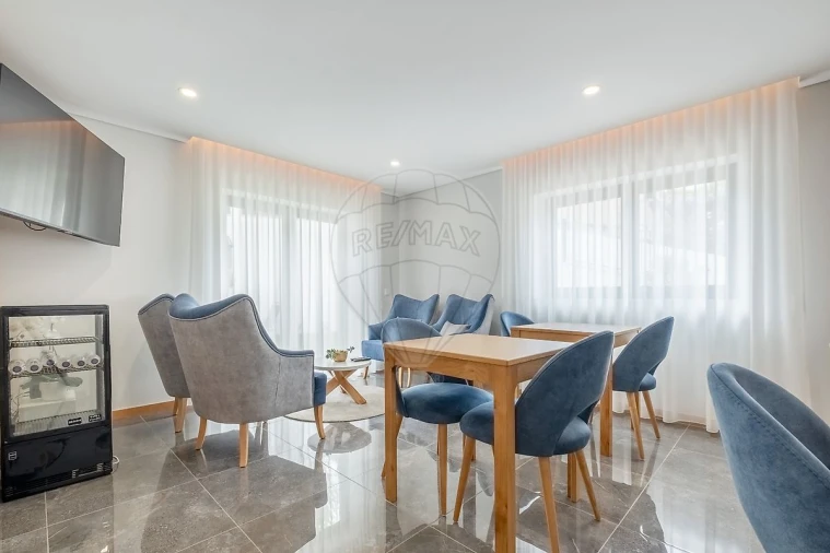 Moradia T3 para Venda em Alvarenga Foto 11