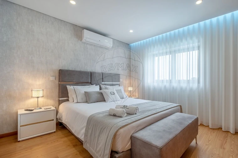 Moradia T3 para Venda em Alvarenga Foto 26