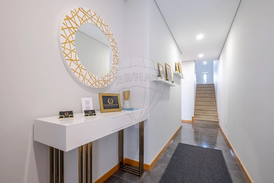 Moradia T3 para Venda em Alvarenga Foto 2