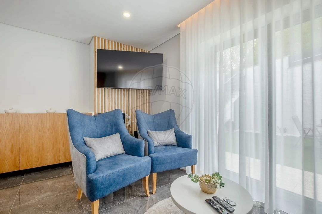 Moradia T3 para Venda em Alvarenga Foto 10