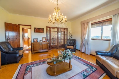 Moradia T4 para Venda em Croca