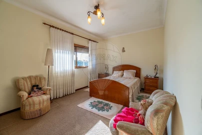 Moradia T4 para Venda em Croca