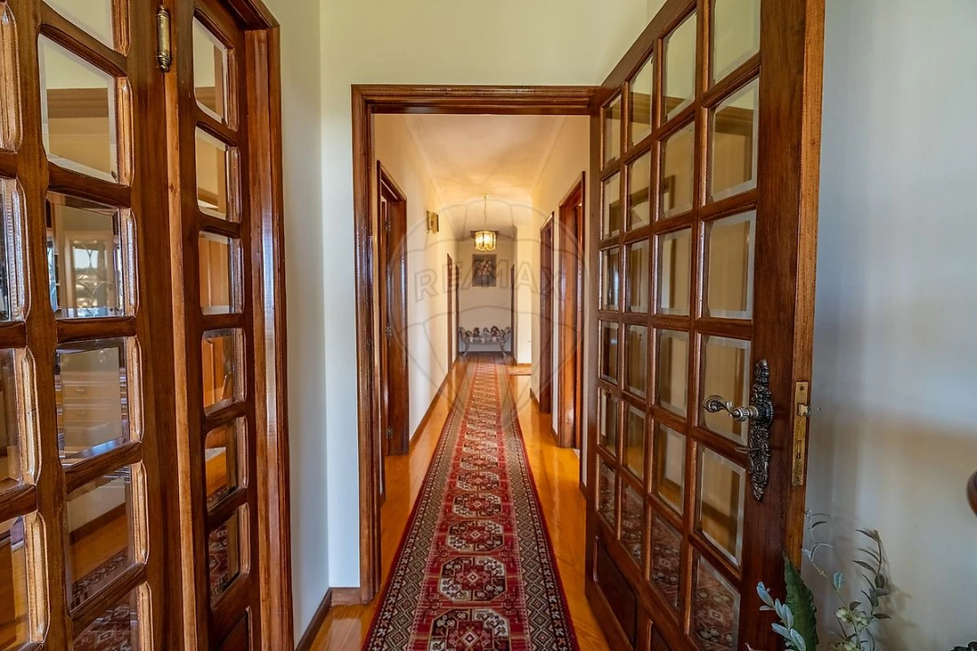 Moradia T4 para Venda em Croca Foto 3