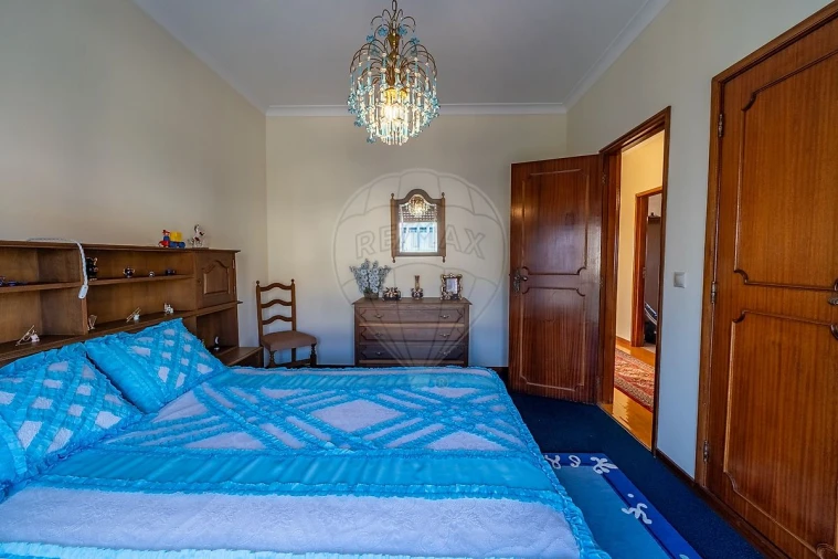 Moradia T4 para Venda em Croca Foto 11