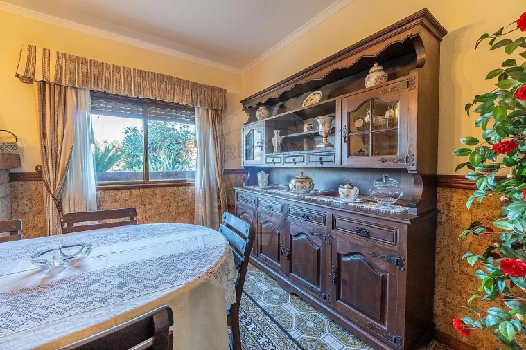 Moradia T4 para Venda em Croca Foto 18