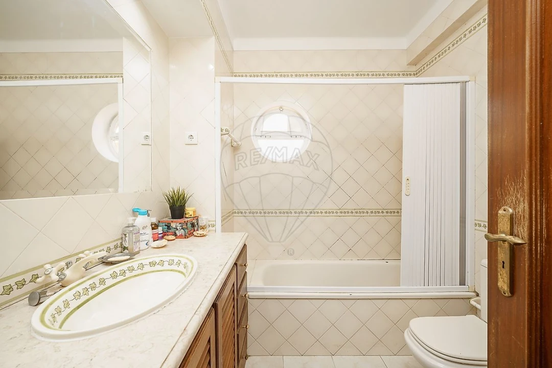 Moradia T4 para Venda em Palmela Foto 8