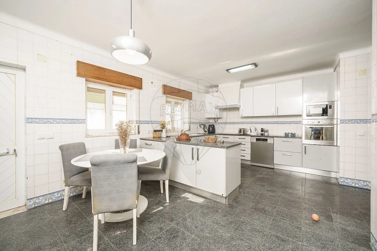 Moradia T4 para Venda em Palmela Foto 19