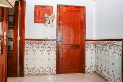 Apartamento T2 para Venda em Carregado e Cadafais