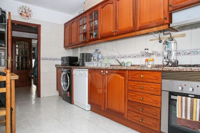 Apartamento T2 para Venda em Carregado e Cadafais