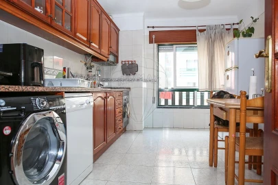 Apartamento T2 para Venda em Carregado e Cadafais