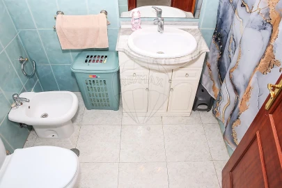 Apartamento T2 para Venda em Carregado e Cadafais