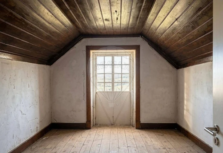 Moradia T4 para Venda em Midões Foto 8