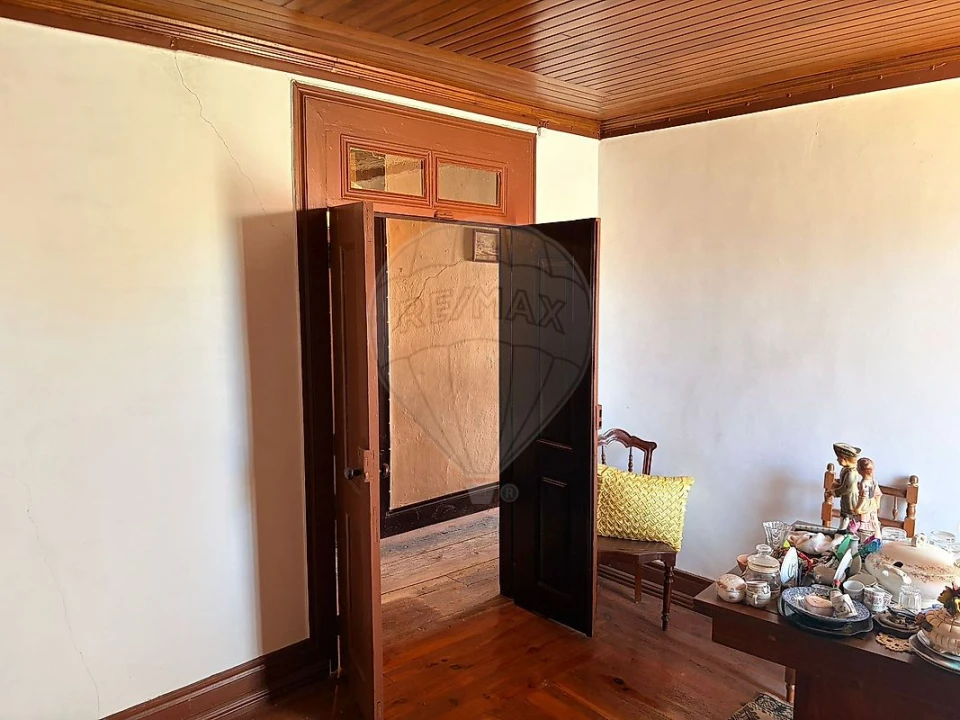 Moradia T4 para Venda em Midões Foto 5