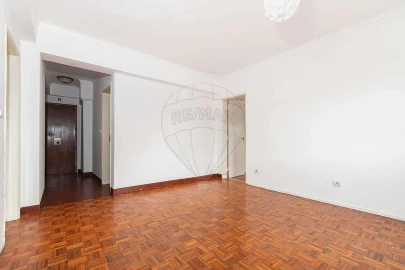 Apartamento T2 para Venda em Moscavide e Portela