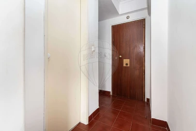 Apartamento T2 para Venda em Moscavide e Portela