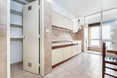 Apartamento T2 para Venda em Moscavide e Portela