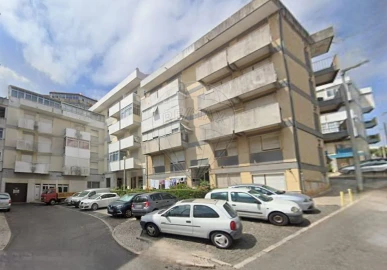 Apartamento T1 para Venda em Póvoa de Santo Adrião e Olival Basto