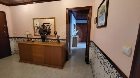 Apartamento T2 para Venda em Carregado e Cadafais