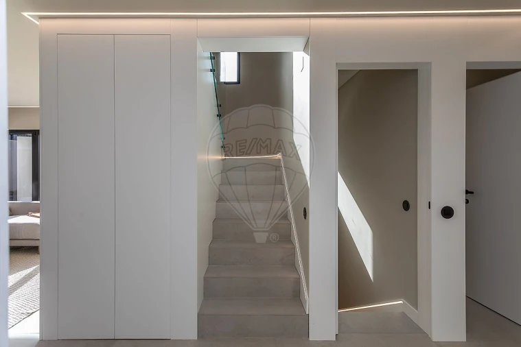 Moradia T5 para Venda em Cascais e Estoril Foto 4